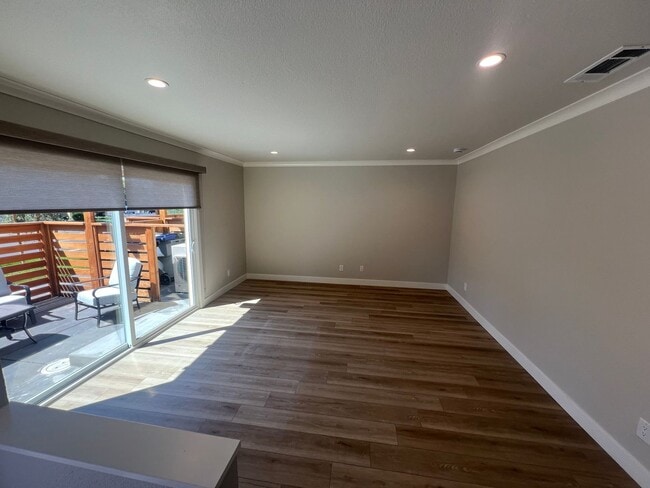 Photo - 630 Hollenbeck Ave Apartment