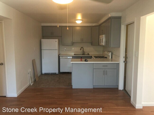 Building Photo - 3 br, 1.5 bath House - 2633 Moderna Ct.