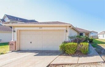 Building Photo - 21219 Misty Brook Bend Ln