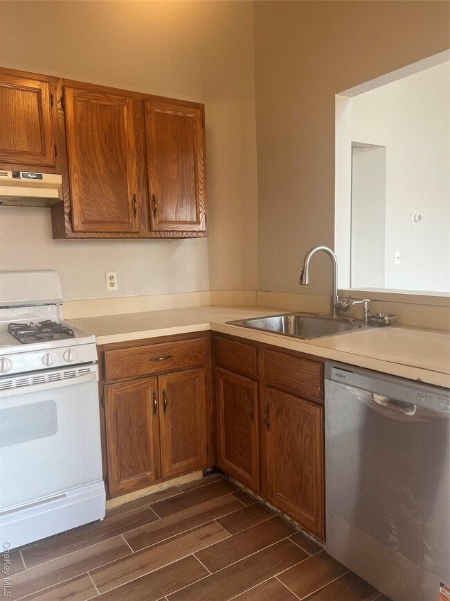 Foto del edificio - 21 Lexington Hills Rd