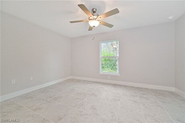Building Photo - 6078 Lacota Ave