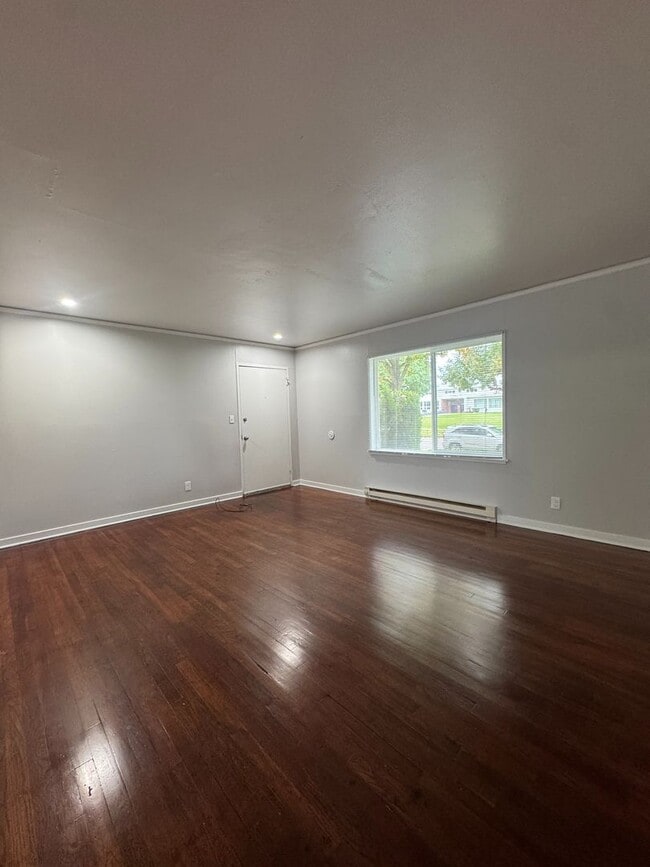 Foto del edificio - (UNM)  2 bed/1 bath Apartment