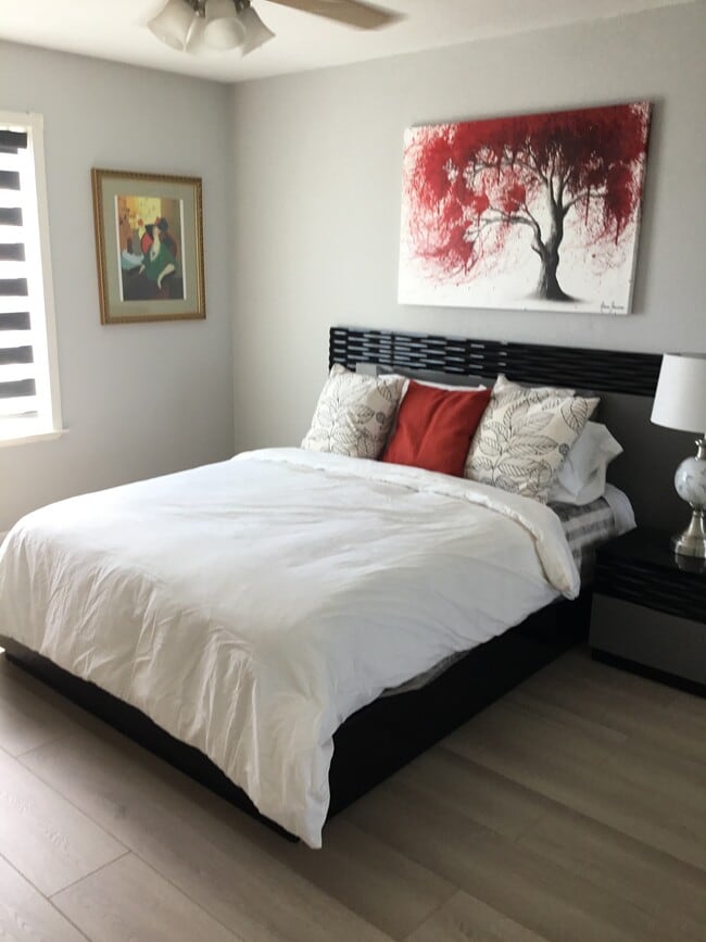 Foto del edificio - 10872 Skyview Dr