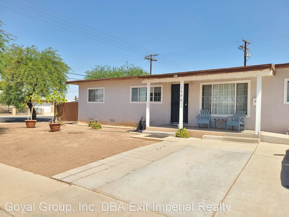 3 br, 2 bath House 1596 Vine St House Rental in El Centro, CA