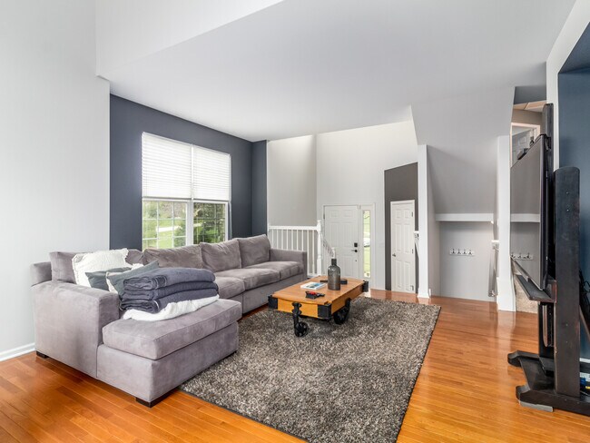 Building Photo - 156 River Mist Dr
