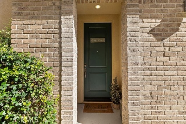 Building Photo - 55 Fuchsia