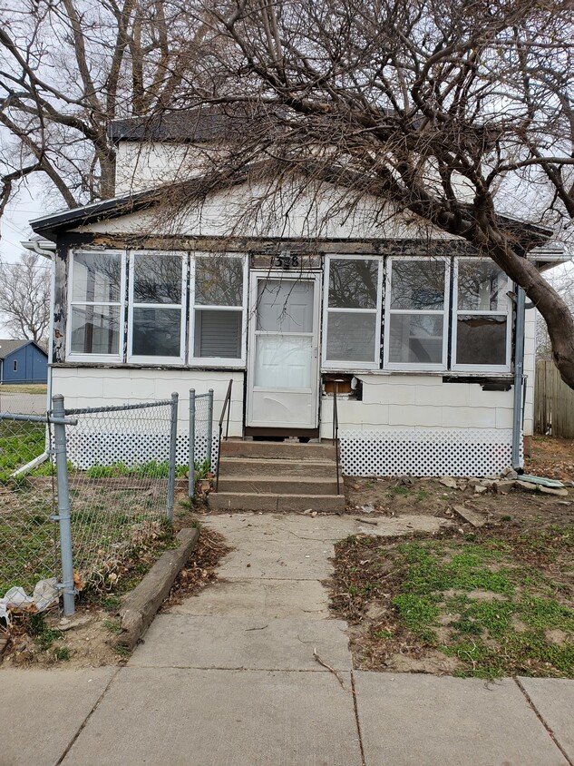 Primary Photo - 1328 Avenue B