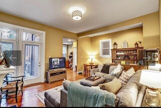 Great Room - 2016 Park Ave