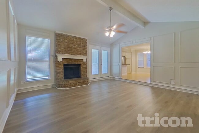 Building Photo - 6408 Alta Vista Dr