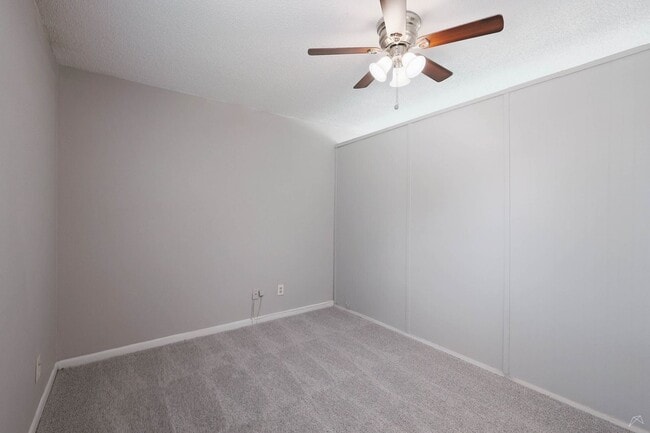 Photo - Hampton Hall Apartments