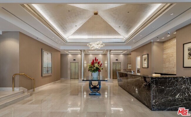 Foto del edificio - 10724 Wilshire Blvd