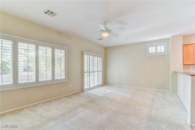Foto del edificio - 2173 Burris Hill Dr