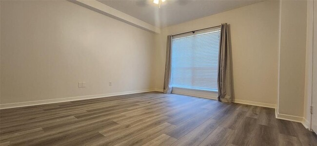 Building Photo - 3400 Timmons Ln