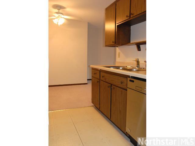 Building Photo - 2630 Pleasant Avenue