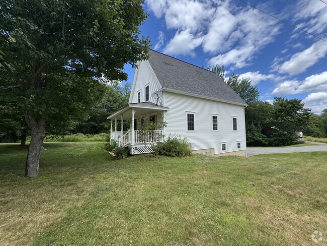 Building Photo - 166 Airport Rd