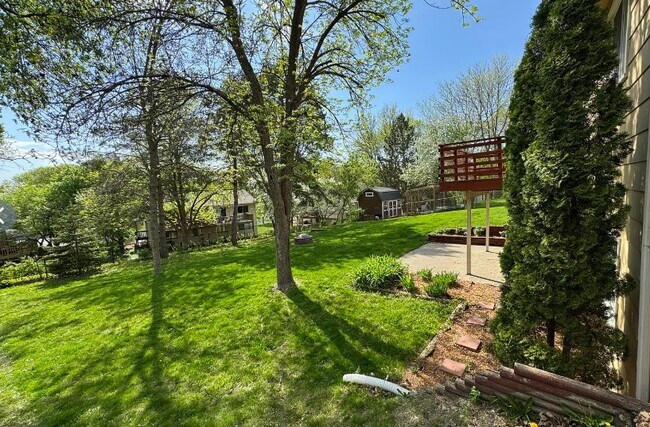 Foto del edificio - 6990 Redwing Ln