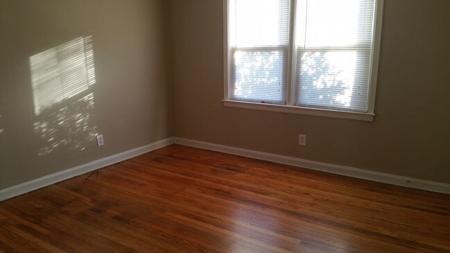 Foto del edificio - 375 Lynnhaven Dr SW