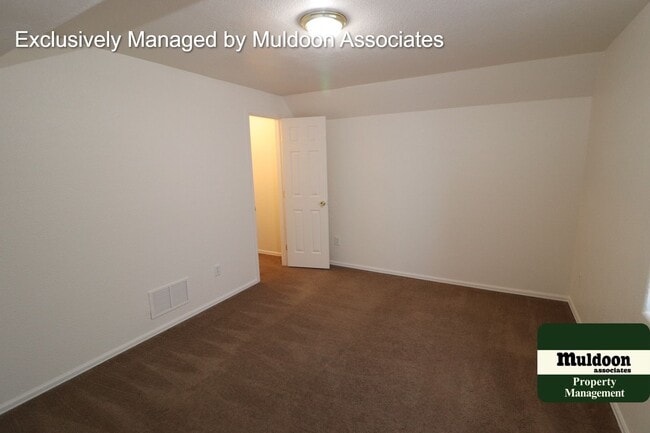 Building Photo - Remodeled Pueblo West Rancher with Full Fi...