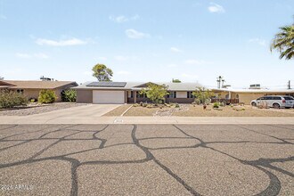 Building Photo - 3910 E Shangri La Rd