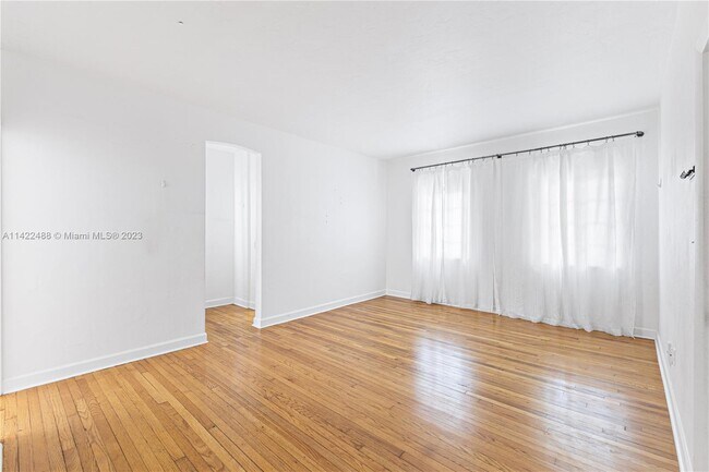 Building Photo - 1561 Lenox Ave.