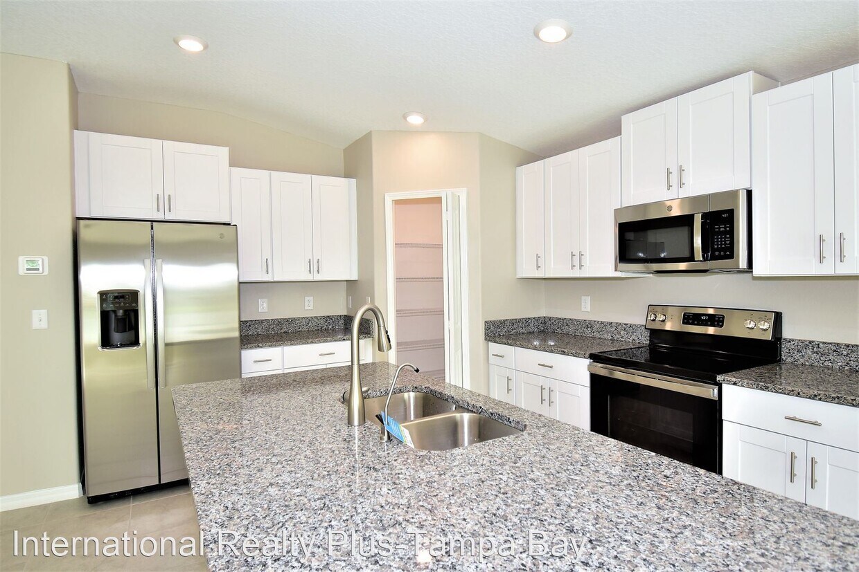 Primary Photo - 4 br, 2 bath House - 12920 Wildflower Mead...