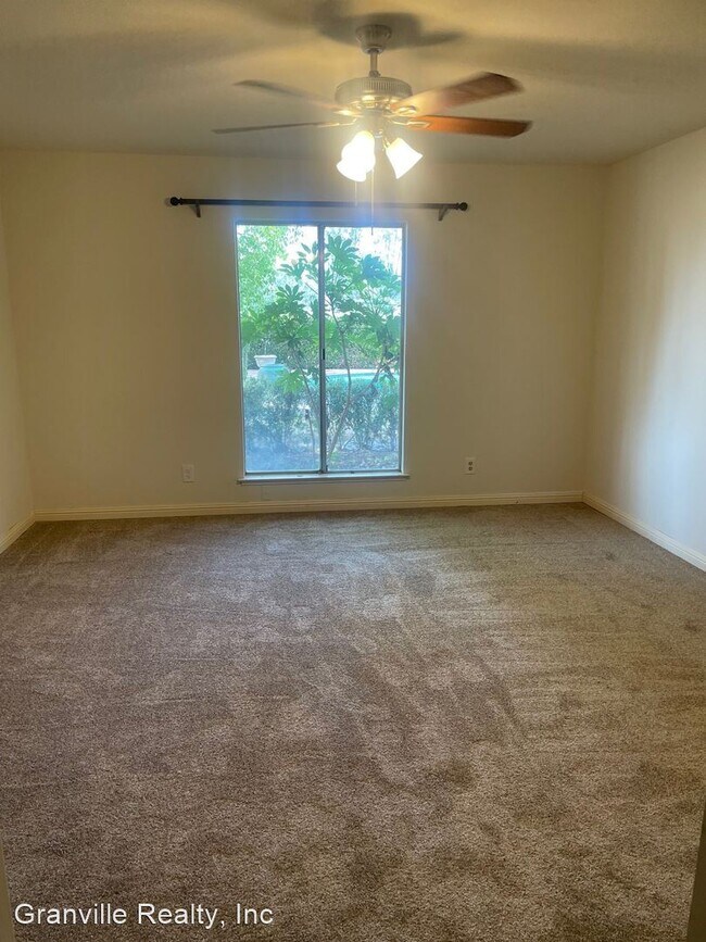 Building Photo - 4 br, 3 bath House - 2823 Nees Ave