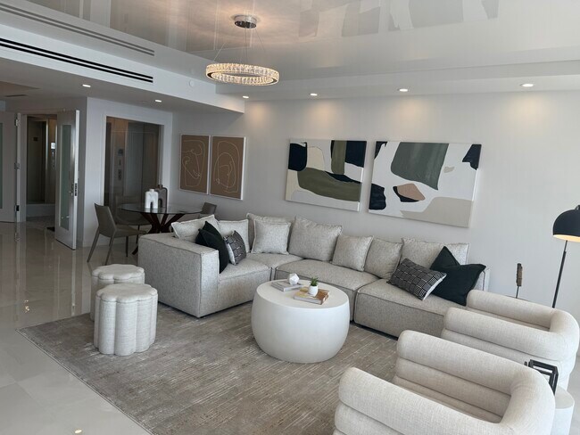Living Room - 3200 N Ocean Blvd