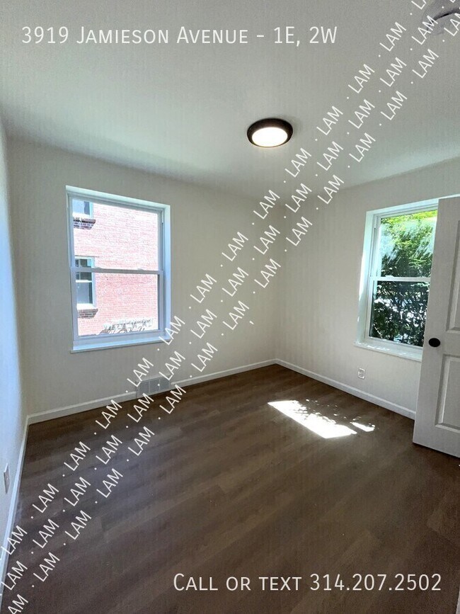 Foto del edificio - 3919 Jamieson Ave