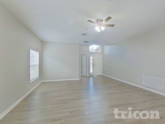 Building Photo - 4312 Hidden Meadow Dr