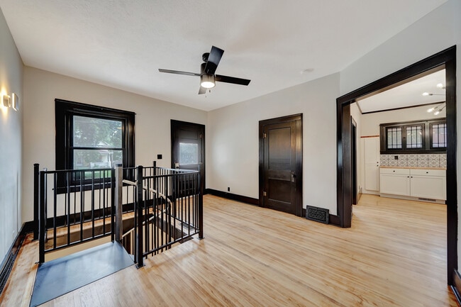 Building Photo - 216 N 25th St