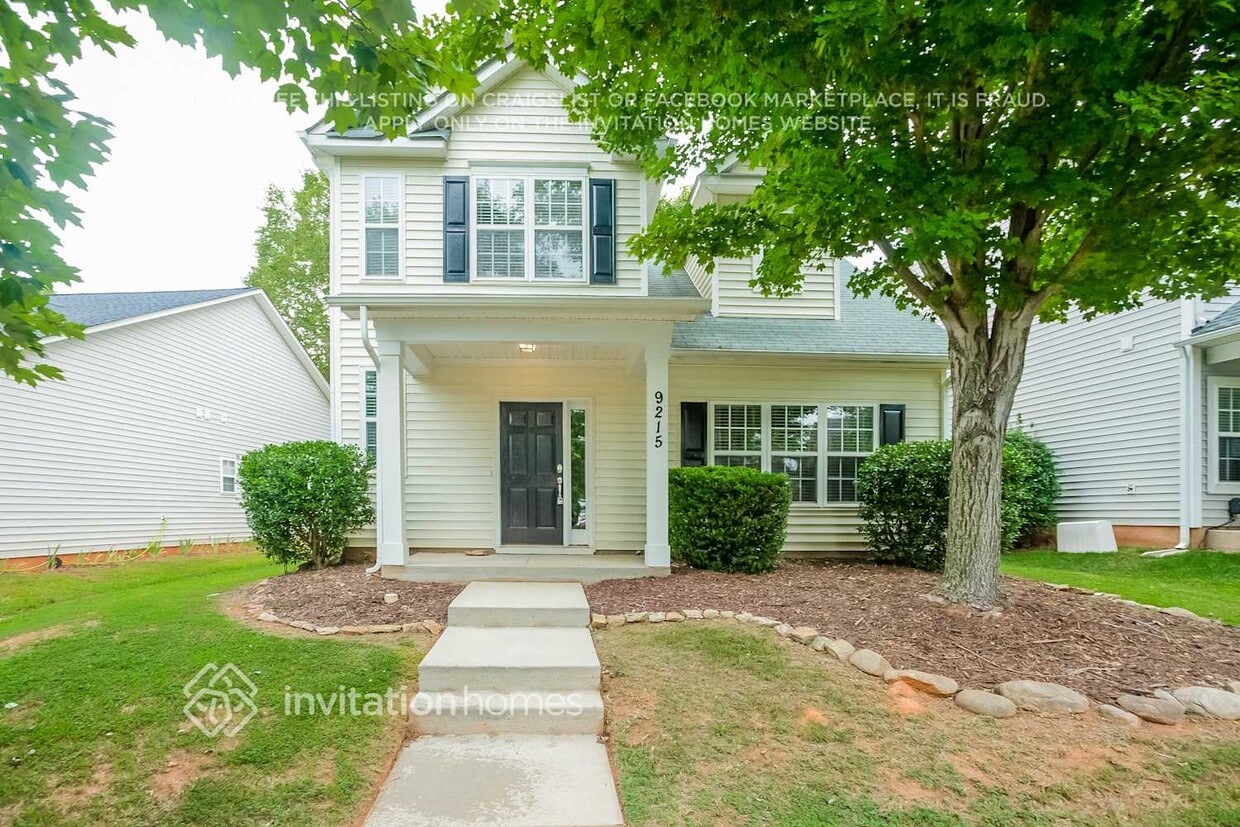 Foto principal - 9215 Ducati Ln