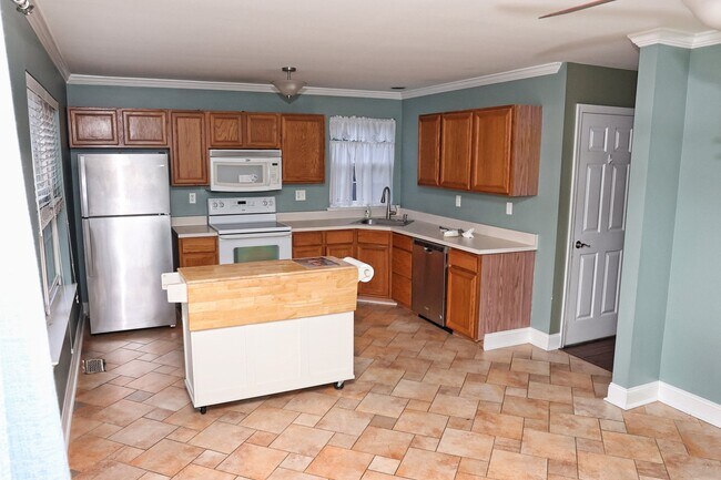 Foto del edificio - 102 Whistling Swan Ln