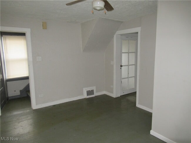 Building Photo - 1343 Churchill Rd