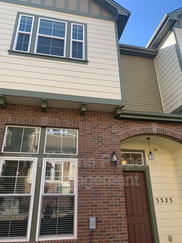 Foto del edificio - 3323 Gladstone Creek Point