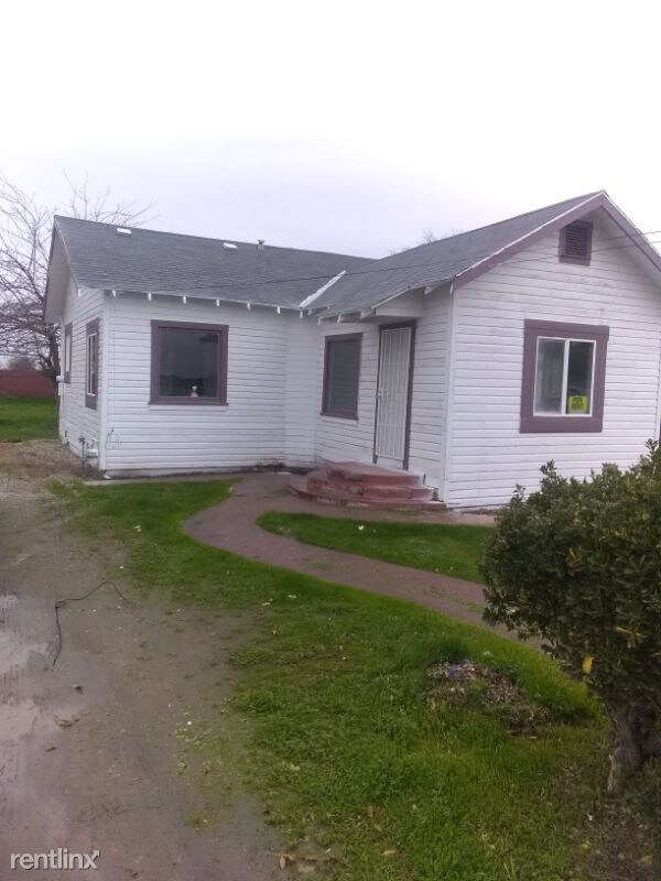 2 Br 1 Bath House 913 Goleta Way House For Rent In Hanford Ca Apartments Com