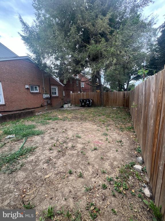 Primary Photo - 2705 N 5th St