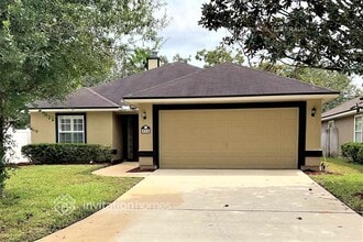 Building Photo - 863 S Lilac Loop