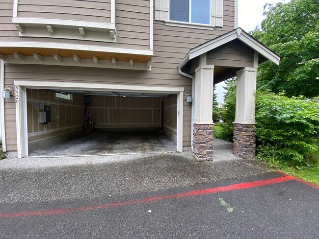 Building Photo - 9920 1st Pl W