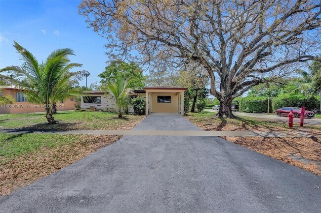 Foto del edificio - 2890 SW 9th St
