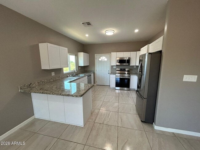 Building Photo - 2742 N Washington Ave