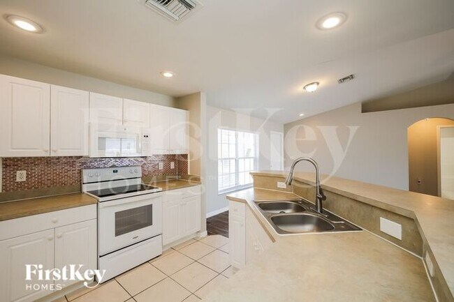 Foto del edificio - 317 NE 7th Terrace