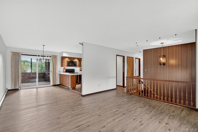 Foto del edificio - 8 Perkinsville Rd
