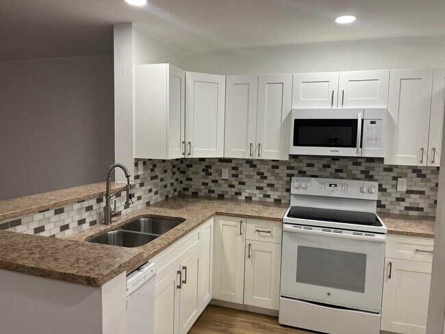 Foto del edificio - 11241 W Atlantic Blvd