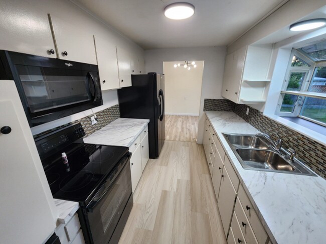 Foto del edificio - 950 SE 6th Ave