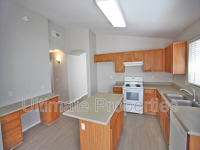 Foto del edificio - 3339 W Maldonado Rd