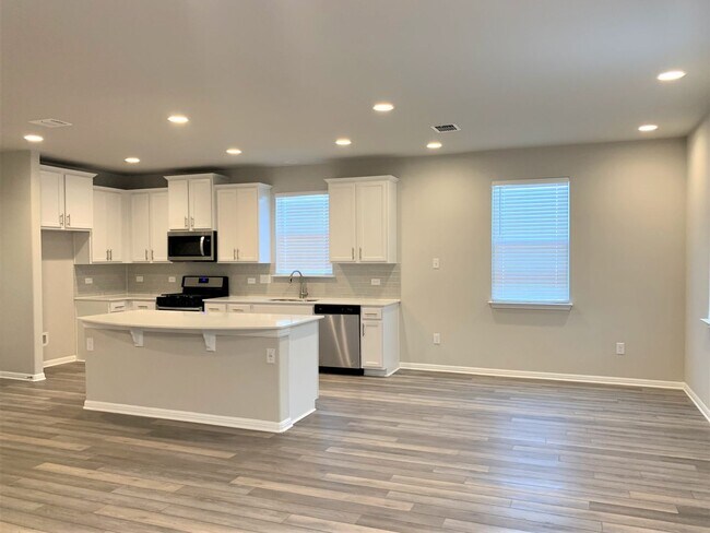 Foto del edificio - 4-bedroom Home in Vistas of Austin Communi...