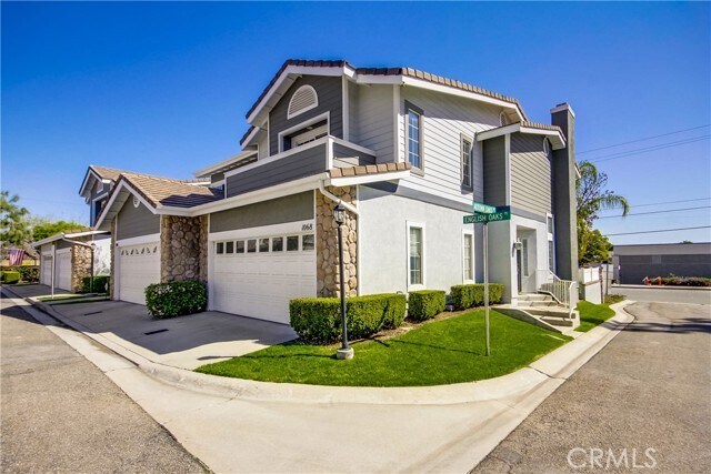 Building Photo - 1068 English Oaks Pl