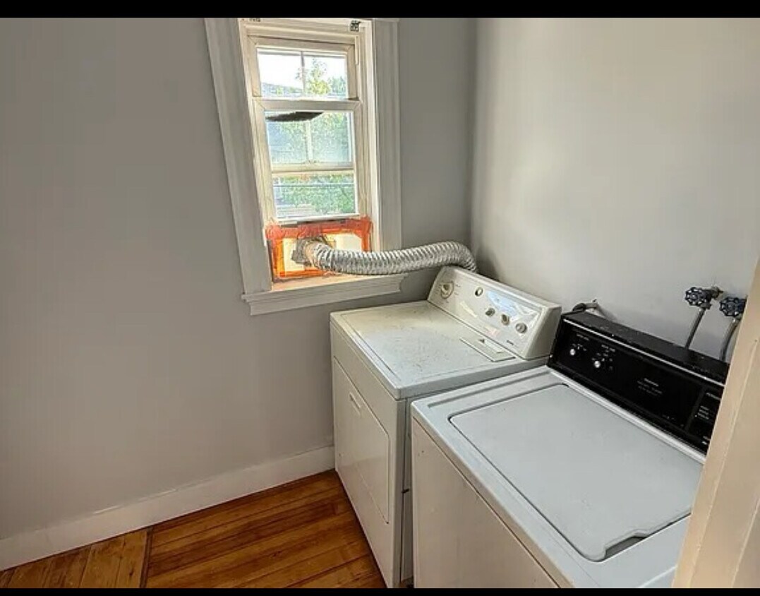 Foto del edificio - 68 Willow Ave