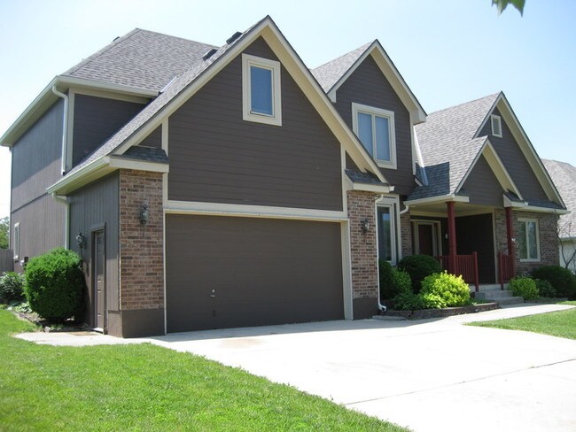 Foto del edificio - 15915 E 78th St