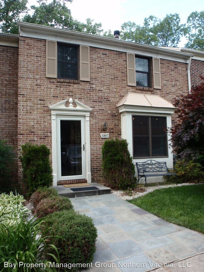 Building Photo - 3 br, 2.5 bath House - 5997 CLERKENWELL CT